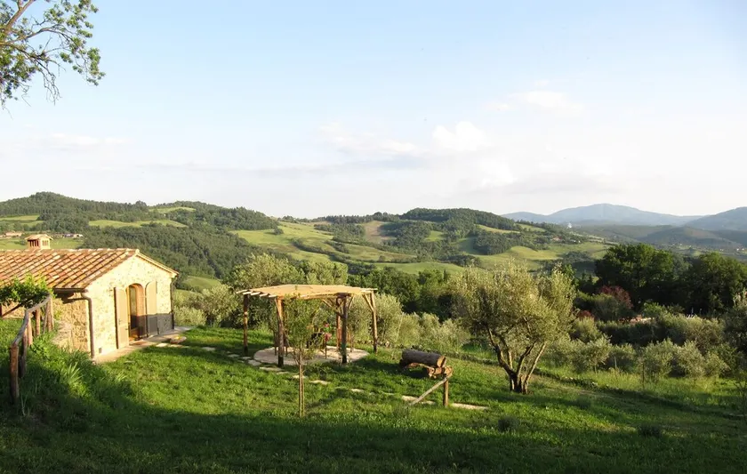 Tuscan country house with enchanting view and swimming pool - Image 1