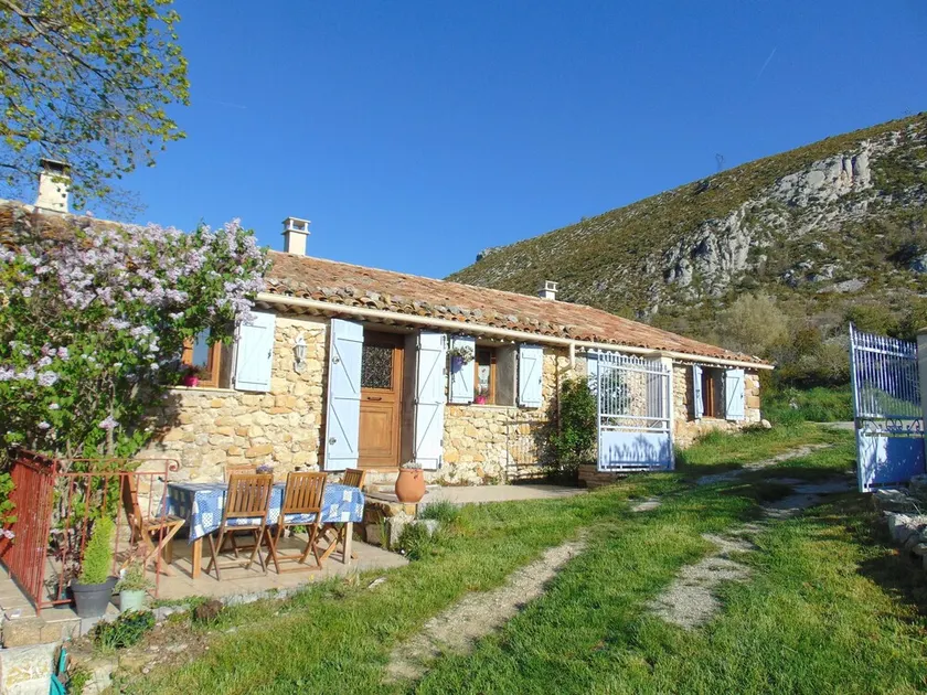 Casa di carattere su un unico livello di fronte al grande canyon del Verdon, ben attrezzata - Image 1