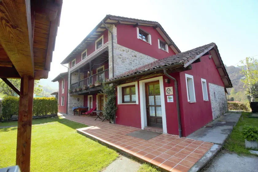 TRESOR HOUSE EN RESERVE DE LA BIOSPHERE PICOS DE EUROPA - Image 1