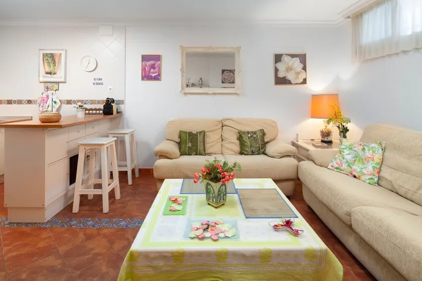 Charmante Ferienwohnung \"Villa Jacaranda\" nahe dem Strand - Image 1