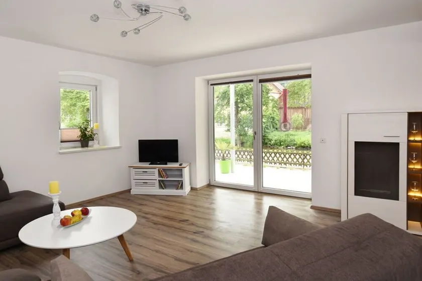 Charming Apartment in Himmelkron - Image 1