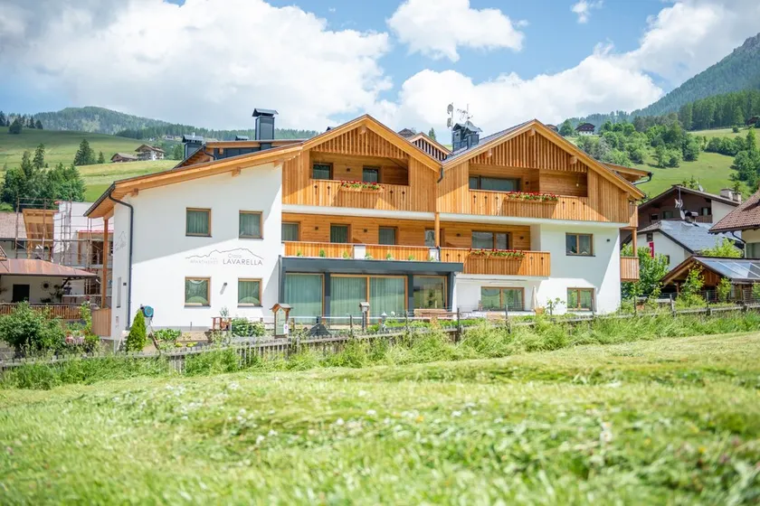 Appartement 3 pièces Erta avec vue sur les montagnes, Wi-Fi et terrasse - Image 1