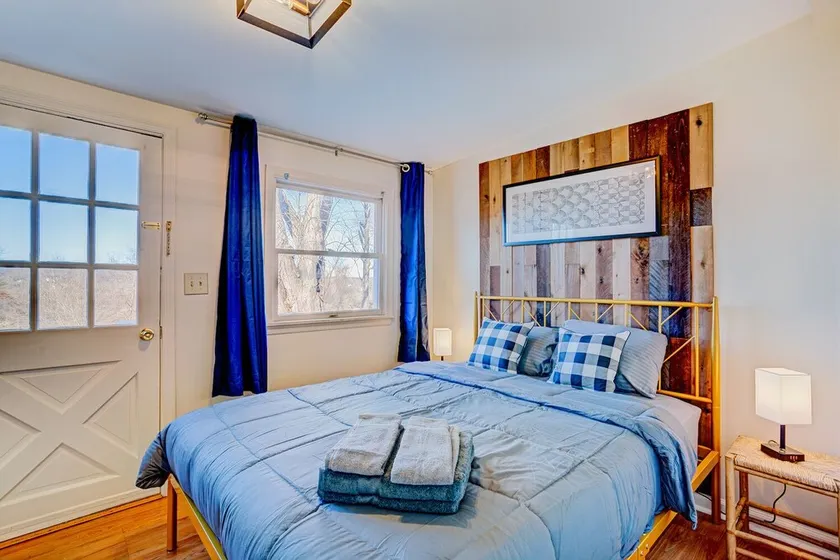 Poconos Mountain View Cottage Near Skiing, Hiking   NO CLEANING FEE! - Image 1