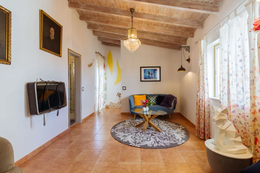 Casa tempo e amor: a home for two above the rooftops of Vila do Bispo - Image 1