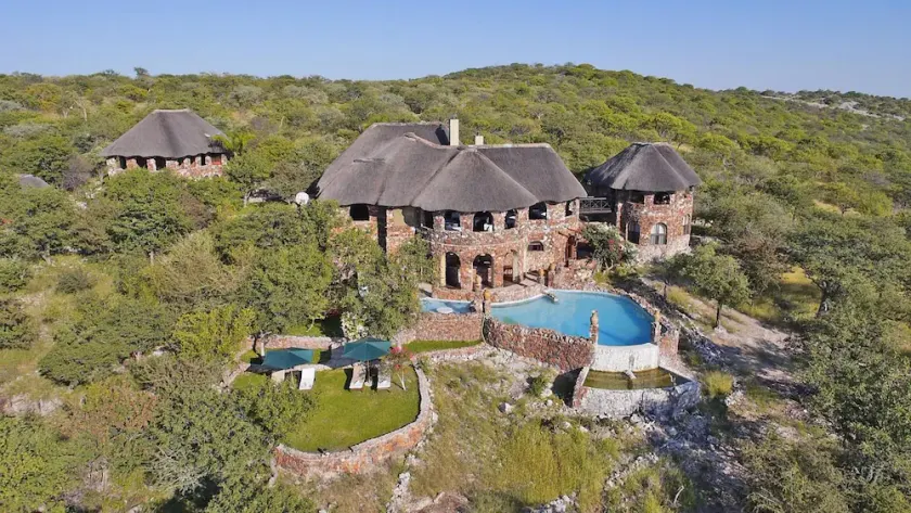 Eagle Tented Lodge - Image 1