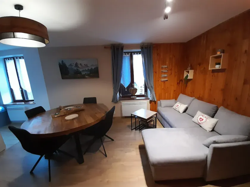 Apartment close to outdoor activities, in a quiet, peaceful location. - Image 1