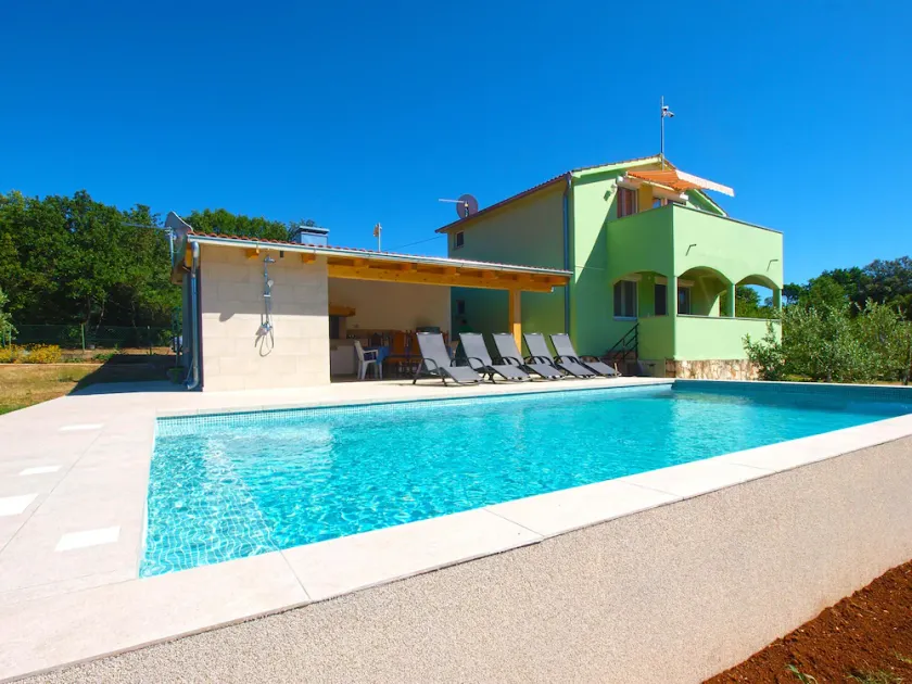 House 1548/15836 (Istria - Fažana), 3150m from the beach - Image 1