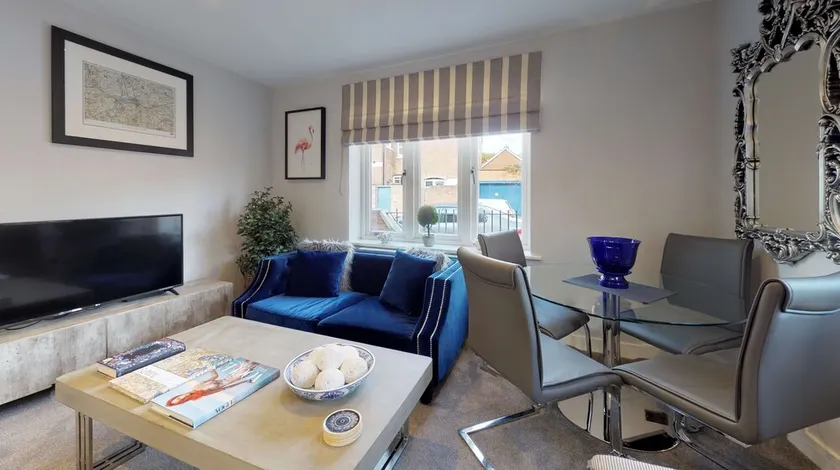Short Let Space Dunara House The Stratford Suite - Image 1