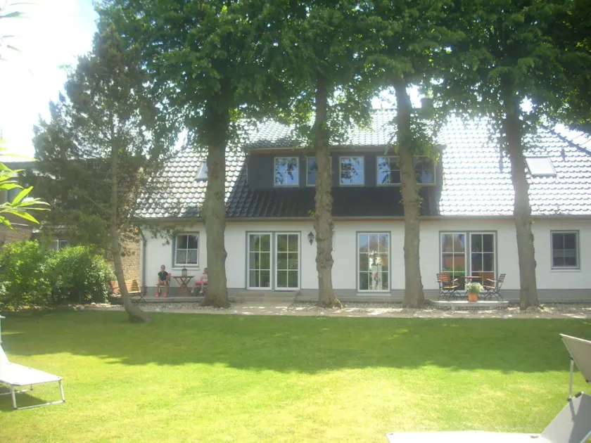 Haus-am-Dorfteich-Kopendorf-Wohnung-2 - Image 1