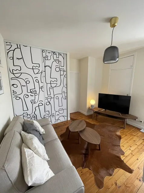 Hyper centre appartement ancien rénové tout confort climatisé - Image 1