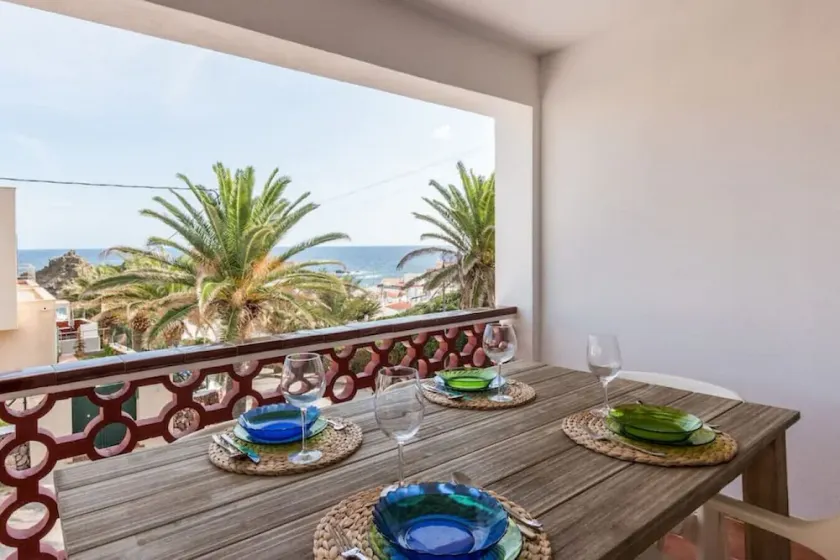 Charming 3 bedroom apart.10 mts walking from beach - Image 1