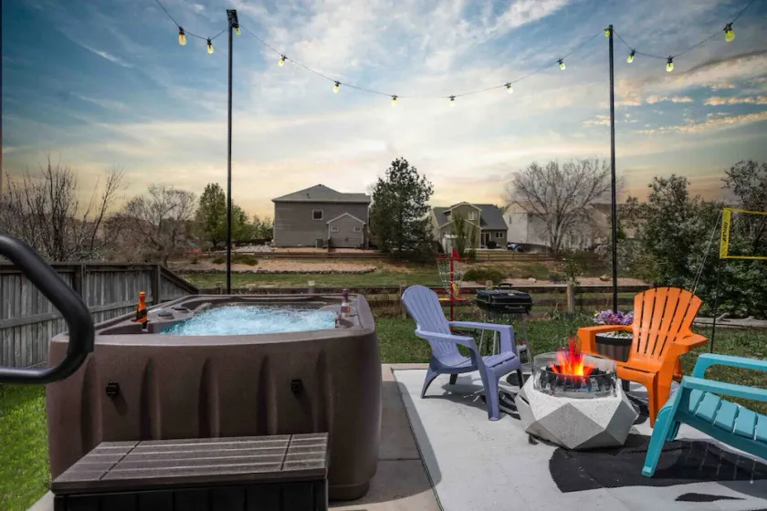 Colorful Colorado house by DIA Airport Rockies & Downtown! - Image 1