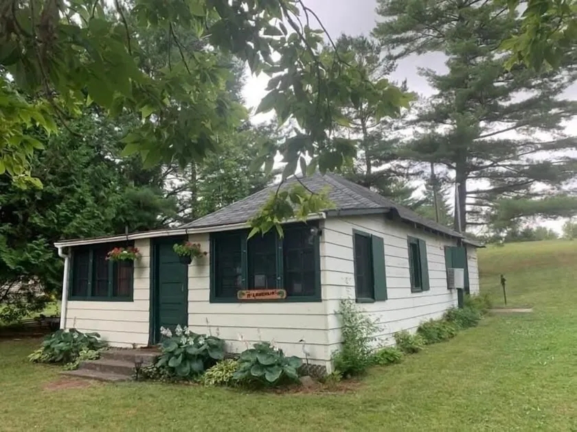 Kawartha Lakes Cottage - Image 1