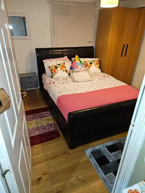 2-Zimmer London Wohnung - Zwei Badezimmer - Kostenloser Parkplatz - Image 1
