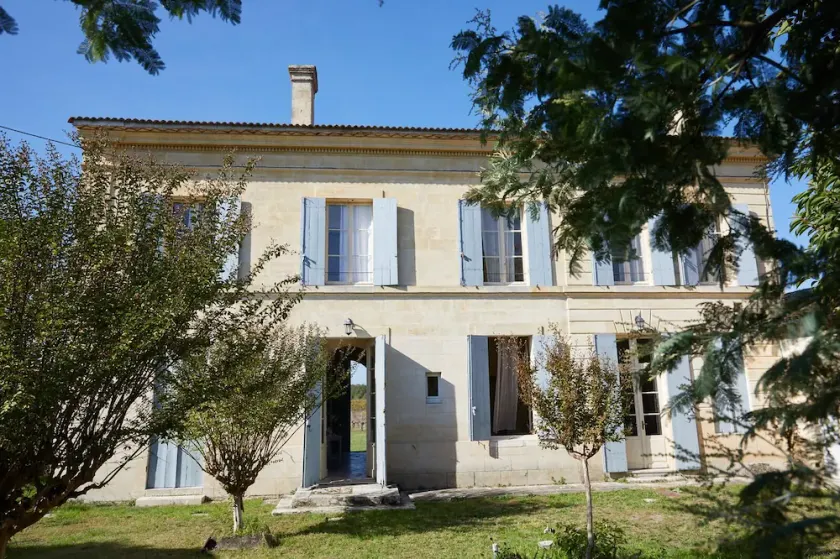Domain de Montvert 5 min from Saint Emilion - Image 1
