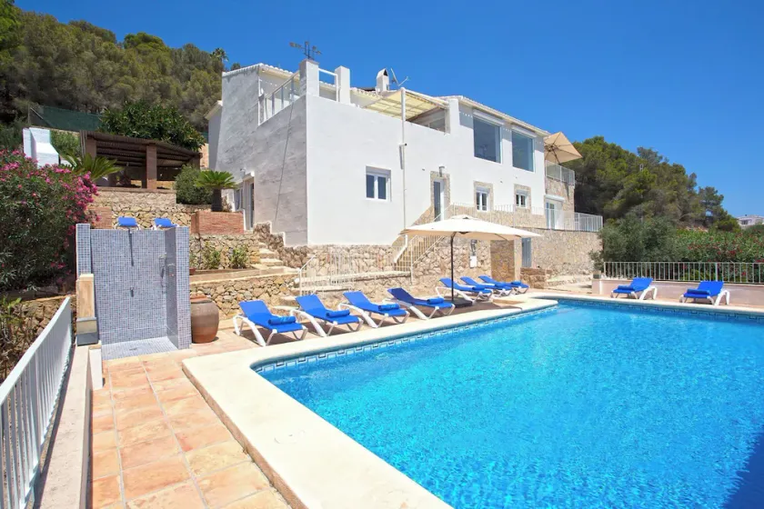 Villa privative avec piscine privée chauffée au pied du parc naturel du Montgo - Image 1