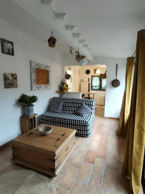The house around the fig tree - Image 1