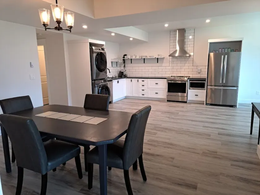 River & Mountain View, Cliffside, Ground Floor Suite. 2 King Beds Private Patio. - Image 1