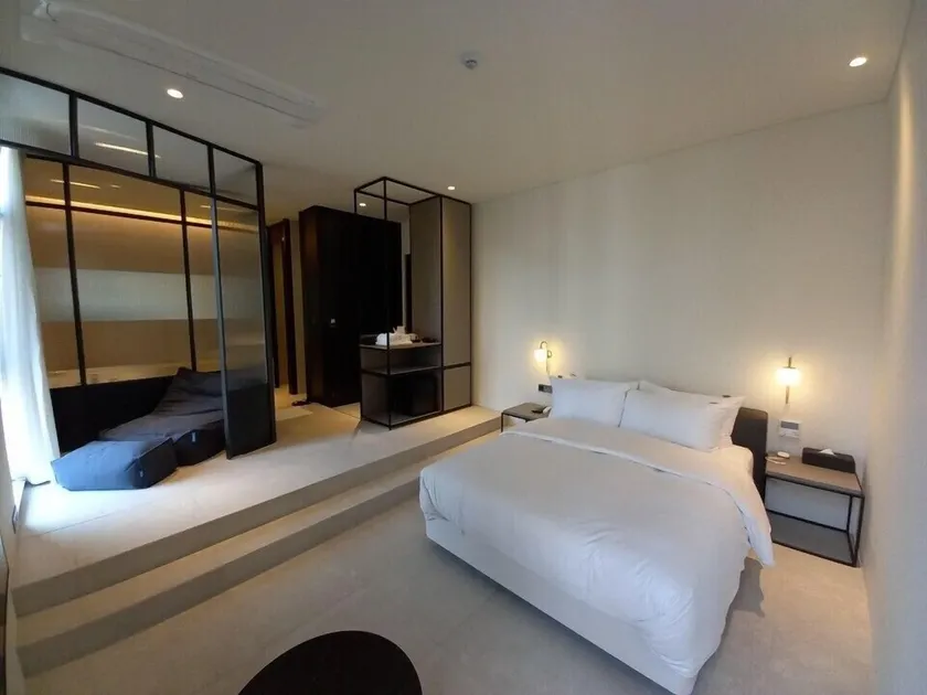 Hotel Libre - Image 1