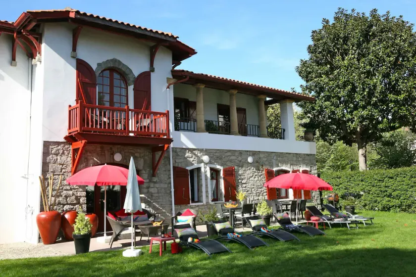 Beautiful Villa , 300 m to beach, 12-14 persons, view to bay, garden and parking - Image 1