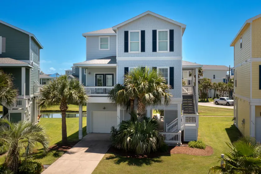 Pointe West 4 Bed 4 Bath Luxury Home - Image 1