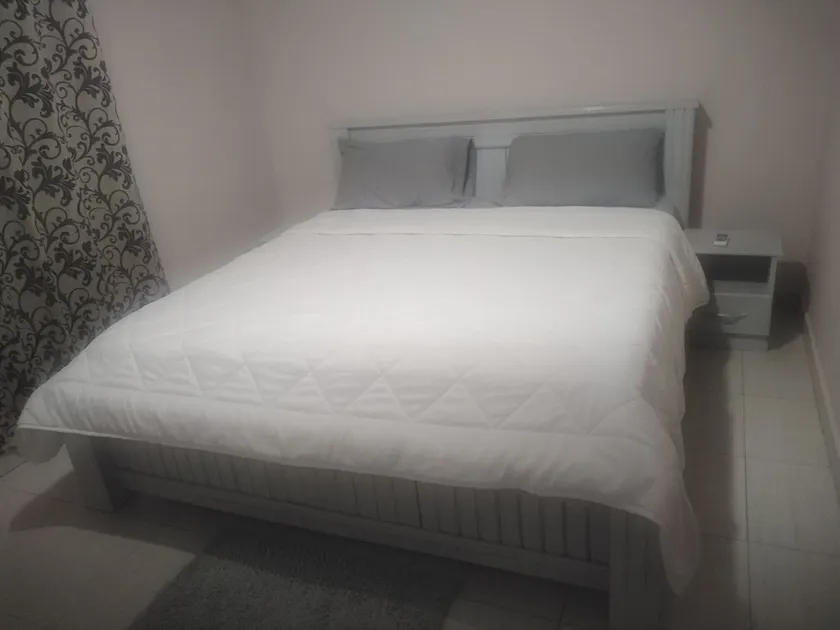 NEAT BEDROOM APARTMENT with A/C, TV shared bathroom and kitchen - Image 1