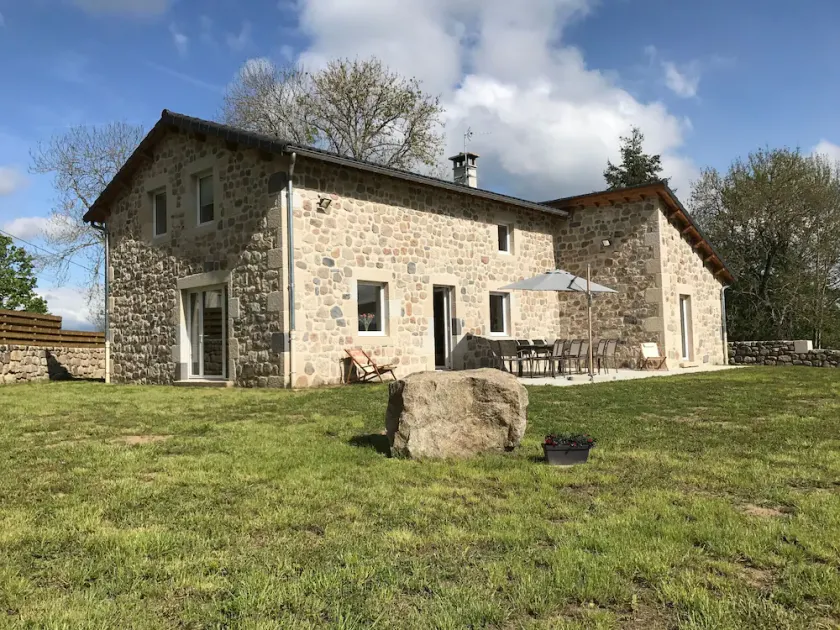 Charming Stone Cottage Near Lake and Longest Himalayan Footbridge in France - Image 1