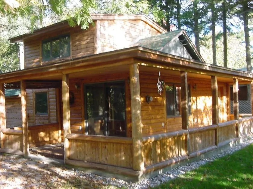 Waterway Cottage; Michigans Inland Waterway/River/Mullett/Burt Lake/Straits Mack - Image 1