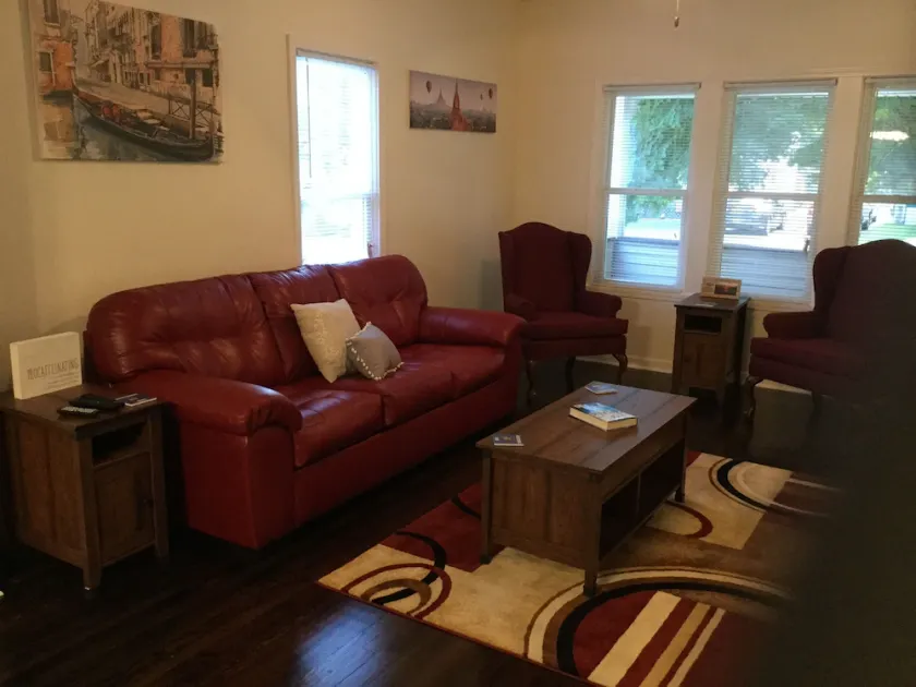 Charming! Near Microsoft Mt Pleasant - Sleeps 8 - Image 1
