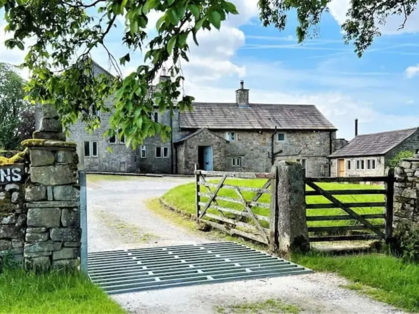 Cheerful Family Home in Rural Lancashire - Image 1