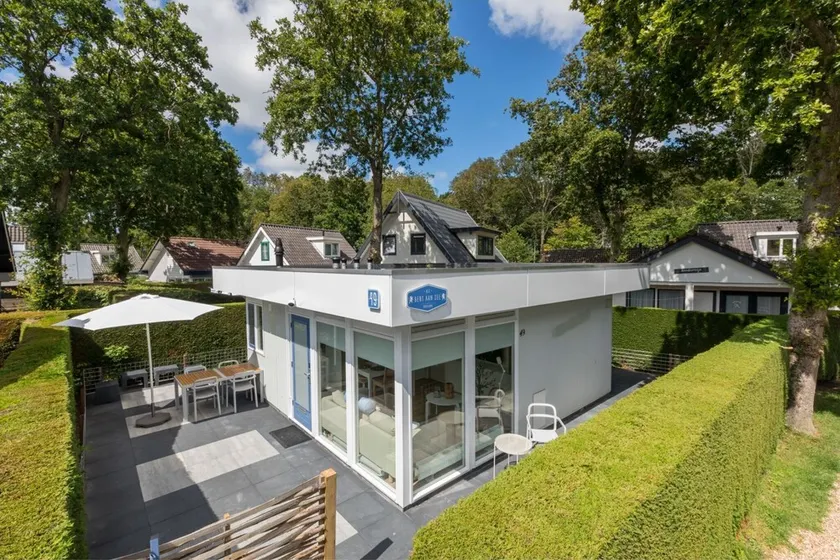 Holiday home close to the center near dunes - Image 1