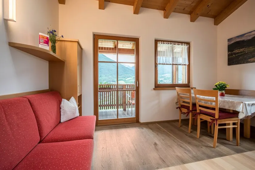 Apartment \"Kreuzhof rechts\" with Mountain View, Wi-Fi, Balcony & Garden - Image 1
