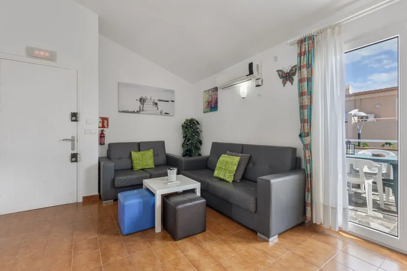 Ferienwohnung mit einem spektakulären Sonnenuntergang. Modern mit Satellitenfernsehen - Image 1