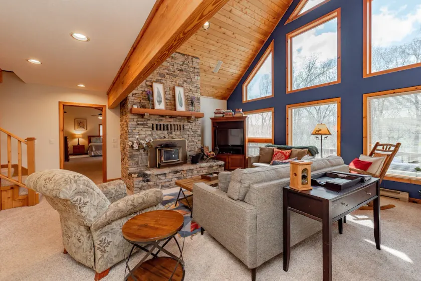 Relaxing Dog Friendly Retreat w/Dock & Hot Tub - Image 1