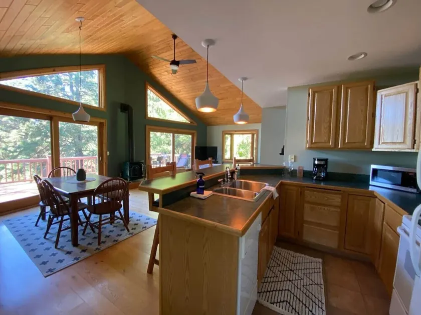 Carriage House - Chequamegon Bay, Bayfield - Image 1