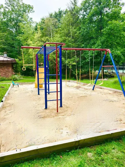 14 Acre / 5000 sq / 22 senge Privat ejendom Pool Hot Tub Firepit Spil LOTS Spaces! - Image 1