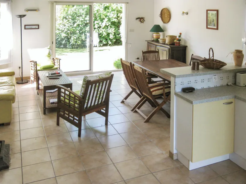 Homerez - Casa encantadora en Ambon + Jardín cerrado - Image 1