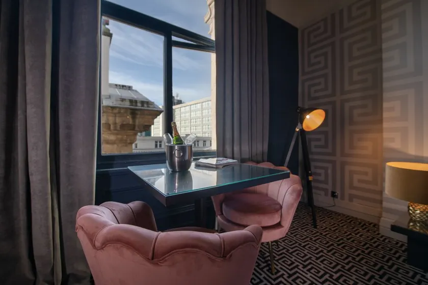 62 Castle Street Hotel - Image 1