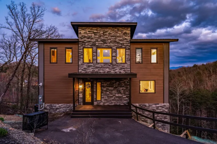 Luxury Cabin | Private Indoor Pool, Hot Tub & 3 Scenic Decks - Image 1