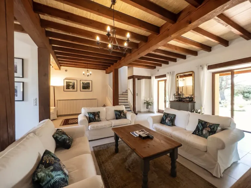 South of France: Luxury Stay on a Vineyard. Sleeps 6. Private Pool. - Image 1