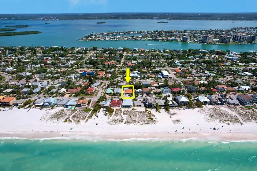 Exclusive Clearwater Beach House-80 steps to sand, gorgeous beach and sunsets. - Image 1