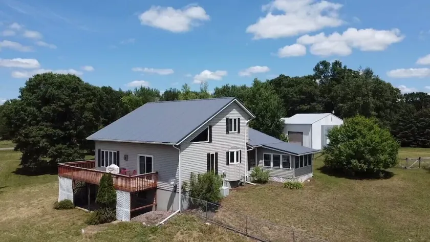 Chetek Country Home 4 soveværelser / 3 badeværelser 4 hektar stor ejendom (sovepladser 15) - Image 1