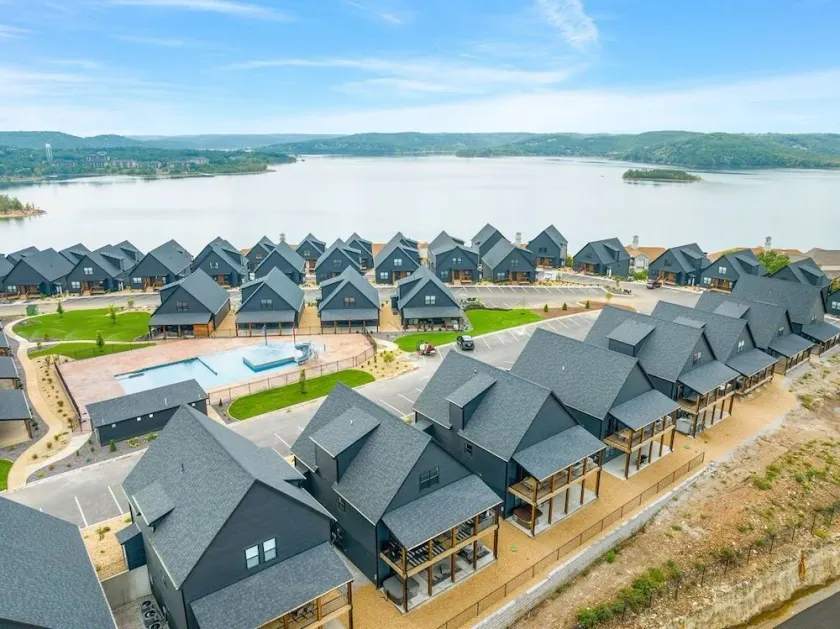 Cedar Shores home - Image 1