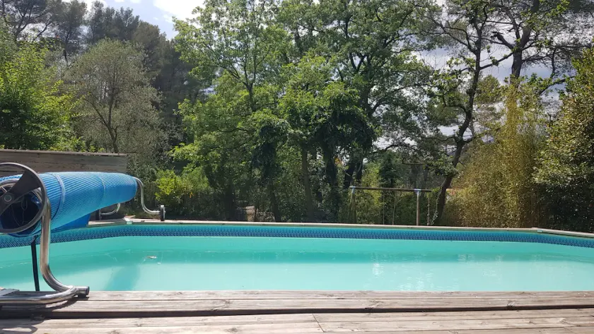 Familievilla med pool - Image 1