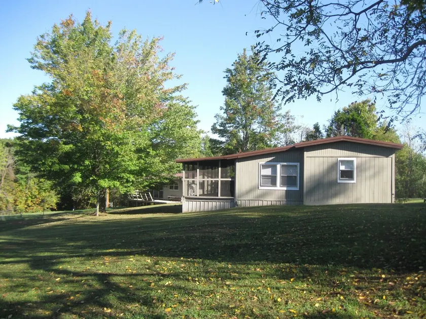 Cozy Retreat: Your Serene Lakeside Haven near Patoka Lake in Southern Indiana - Image 1