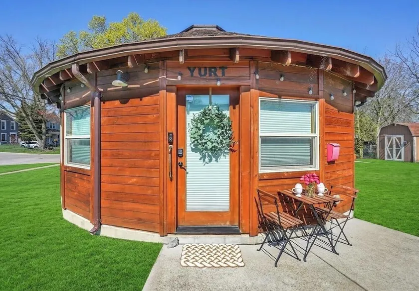 Whimsical Yurt near Niagara Falls and Buffalo - Image 1