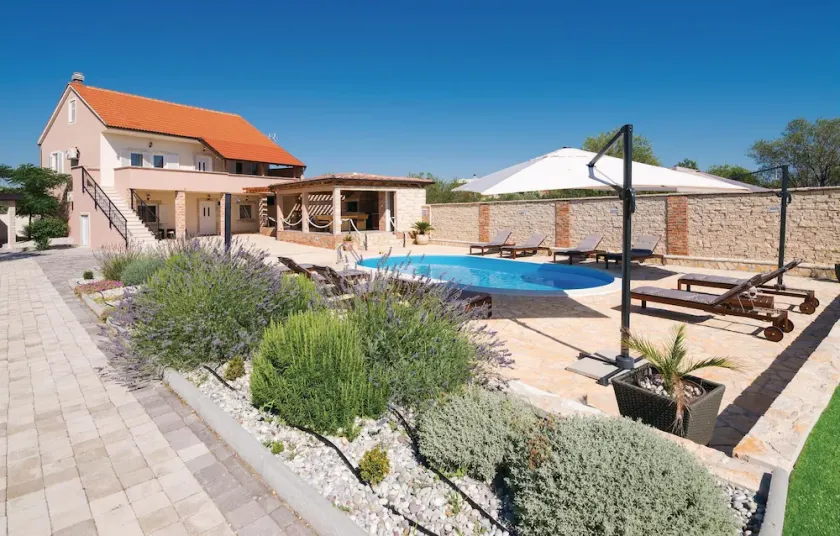 Five-Bedroom Holiday Home In Gorica - Image 1