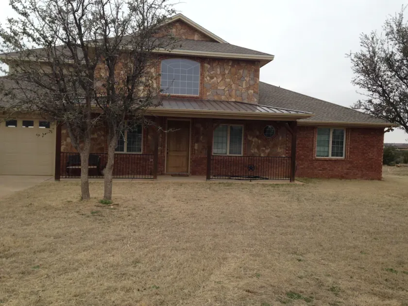 Smukke Lakefront Home-Lake Alan Henry - Image 1
