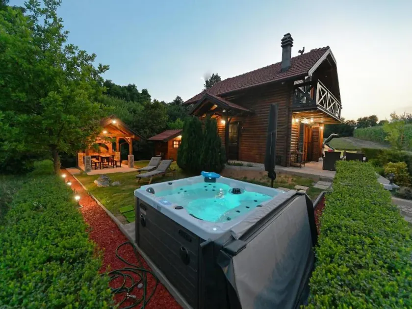 Lavanda Land - Villa Tanya Mrežnica - Image 1