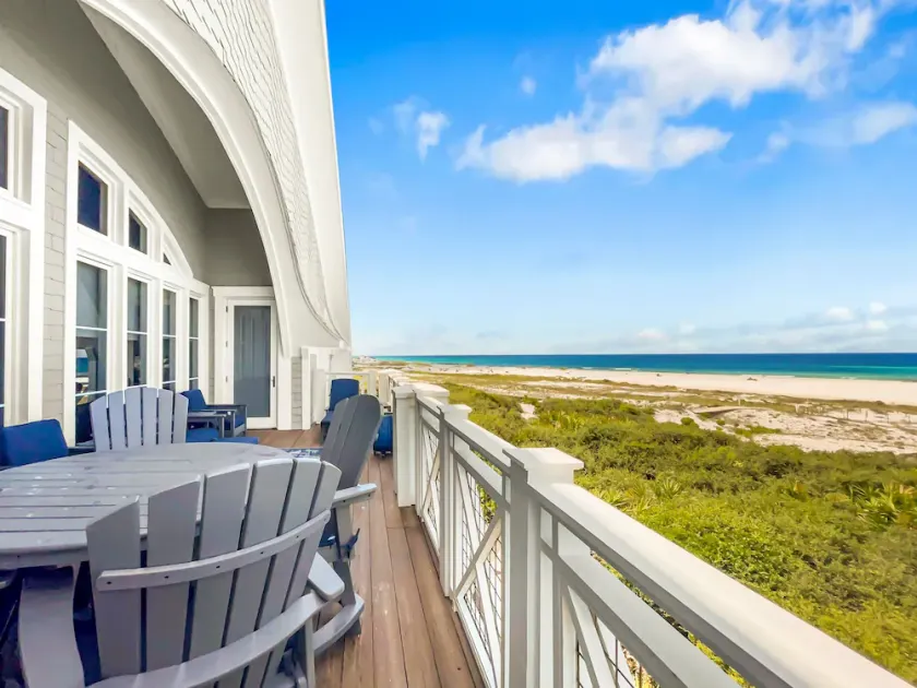 Views From Above 3 Bedroom Condo by RedAwning - Image 1